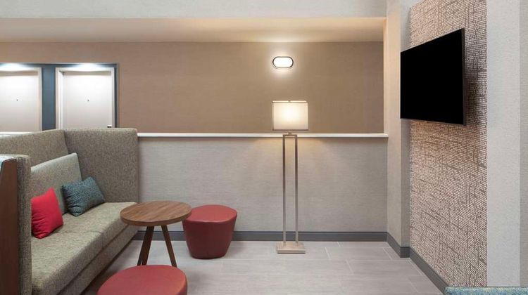 Hampton Inn Athens Lobby