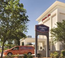 Hampton Inn Buckhead Exterior