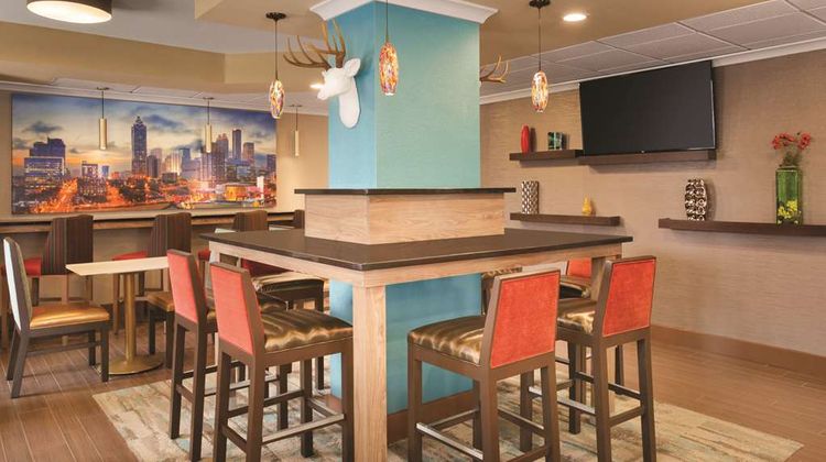 Hampton Inn Buckhead Lobby