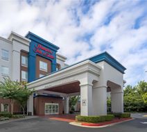 Hampton Inn & Stes Camp Creek Mrketplace Exterior