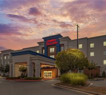 Hampton Inn & Stes Camp Creek Mrketplace Exterior