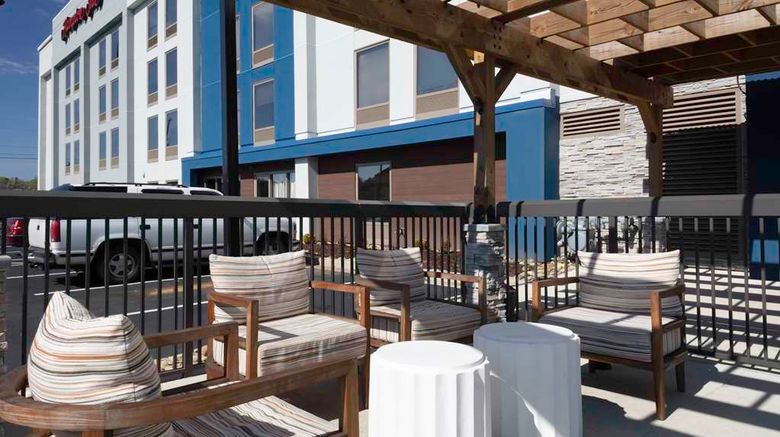 <b>Hampton Inn Conyers Exterior</b>. Images powered by <a href="https://iceportal.shijigroup.com/" title="IcePortal" target="_blank">IcePortal</a>.