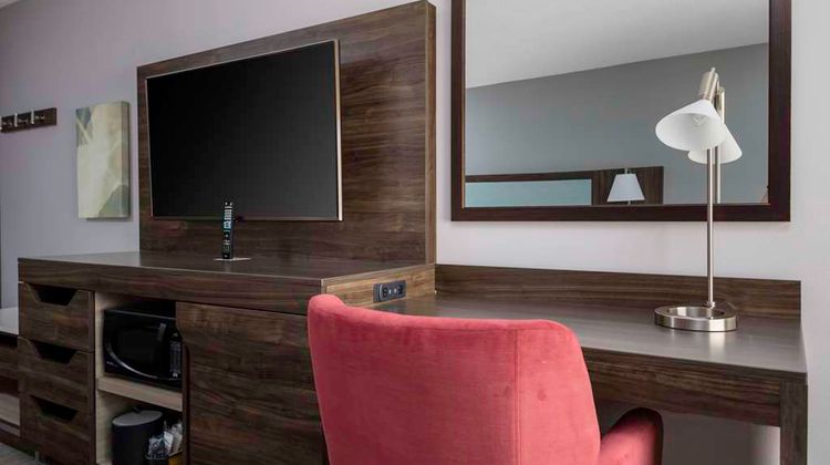 Hampton Inn Conyers Room