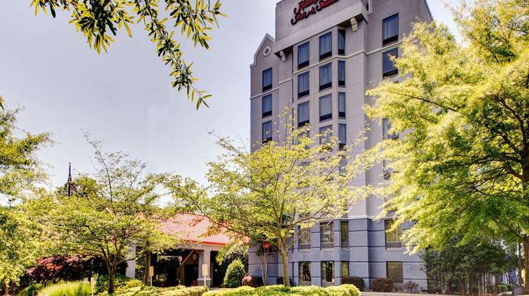 Hampton Inn & Suites Gwinnett Exterior