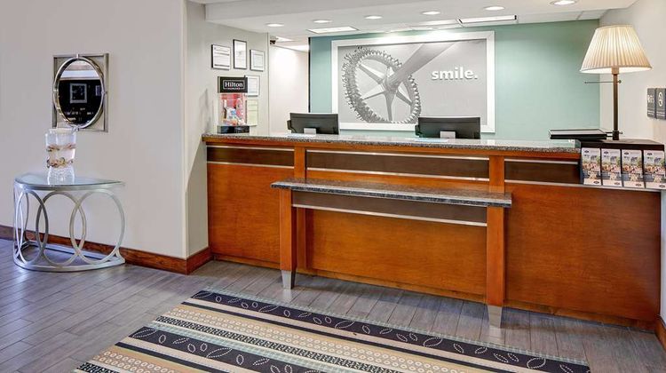 Hampton Inn & Suites Gwinnett Lobby