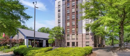 Hampton Inn & Suites Gwinnett Exterior