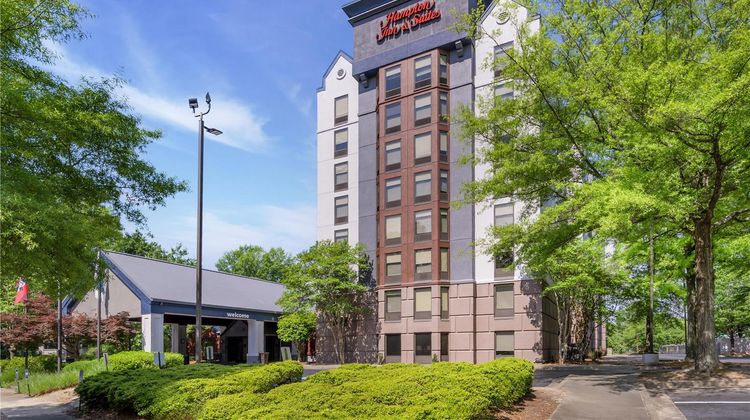 Hampton Inn & Suites Gwinnett Exterior