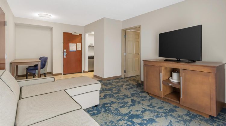Hampton Inn & Suites Gwinnett Room