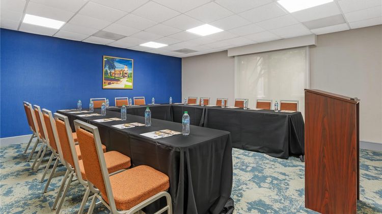 Hampton Inn & Suites Gwinnett Meeting