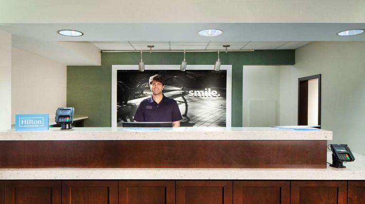 Hampton Inn Lawrenceville Lobby