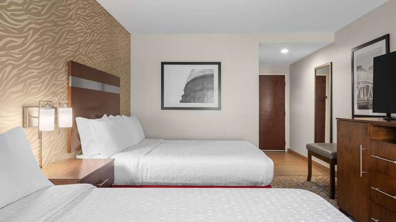 <b>Hampton Inn Atlanta McDonough Room</b>. Images powered by <a href="https://iceportal.shijigroup.com/" title="IcePortal" target="_blank">IcePortal</a>.