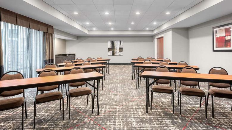 <b>Hampton Inn Atlanta McDonough Meeting</b>. Images powered by <a href="https://iceportal.shijigroup.com/" title="IcePortal" target="_blank">IcePortal</a>.