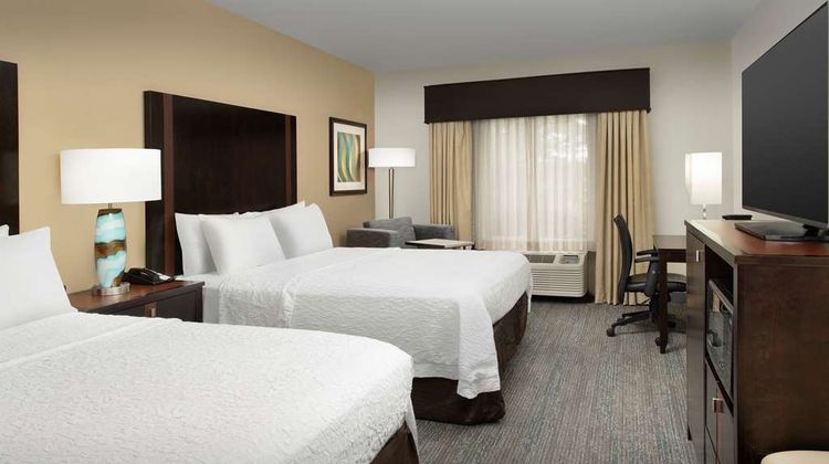 Hampton Inn & Suites Alpharetta Room