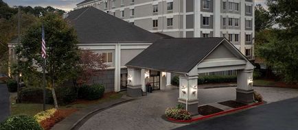 Hampton Inn & Suites Alpharetta Exterior