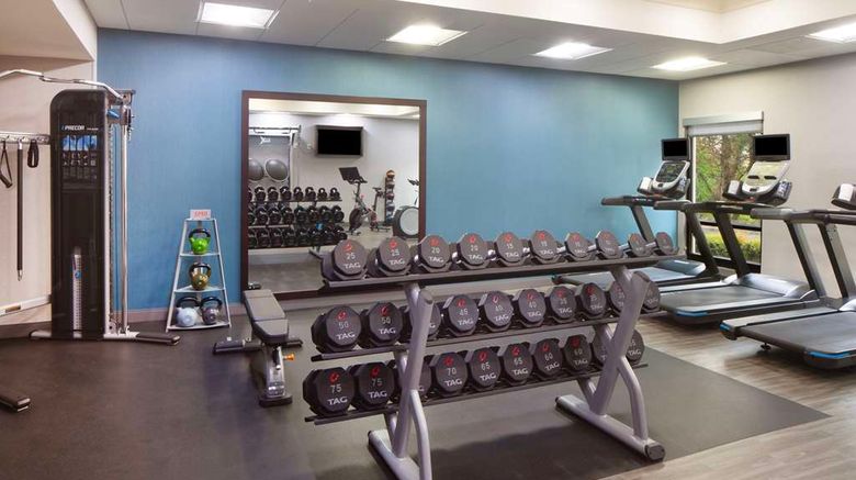 <b>Hampton Inn & Suites-Atlanta Airport N Health</b>. Images powered by <a href="https://iceportal.shijigroup.com/" title="IcePortal" target="_blank">IcePortal</a>.