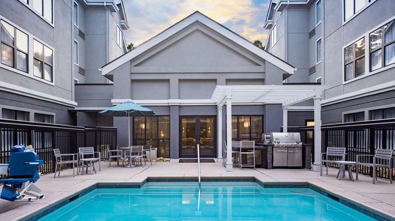 <b>Homewood Suites Buckhead Piedmont Rd. Pool</b>. Images powered by <a href="https://iceportal.shijigroup.com/" title="IcePortal" target="_blank">IcePortal</a>.