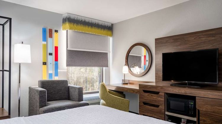 Hampton Inn Peachtree Corners Norcross Room