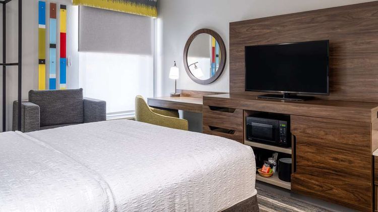 Hampton Inn Peachtree Corners Norcross Room