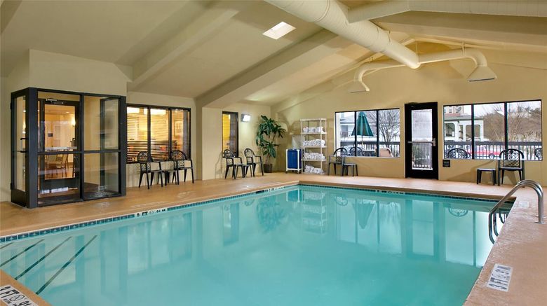 <b>Hampton Inn Stockbridge Pool</b>. Images powered by <a href="https://iceportal.shijigroup.com/" title="IcePortal" target="_blank">IcePortal</a>.