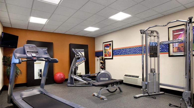 <b>Hampton Inn Stockbridge Health</b>. Images powered by <a href="https://iceportal.shijigroup.com/" title="IcePortal" target="_blank">IcePortal</a>.