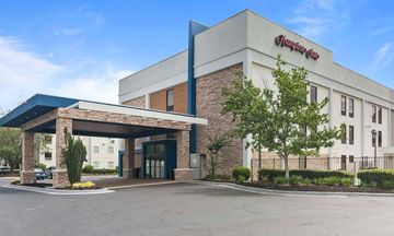 Hampton Inn Atlanta-Woodstock
