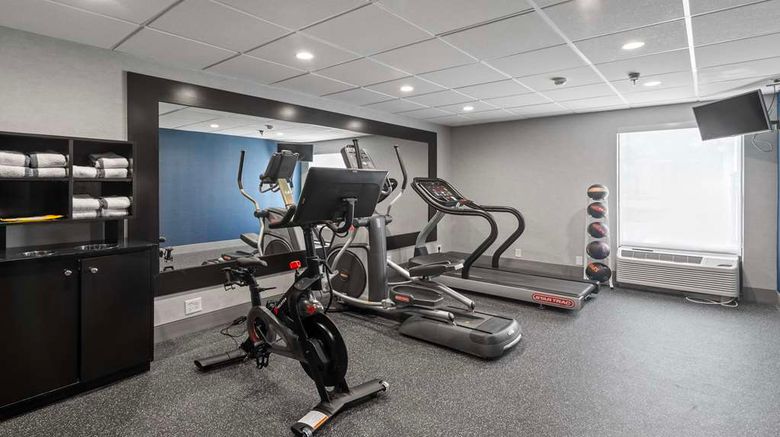 <b>Hampton Inn Atlanta-Woodstock Health</b>. Images powered by <a href="https://iceportal.shijigroup.com/" title="IcePortal" target="_blank">IcePortal</a>.