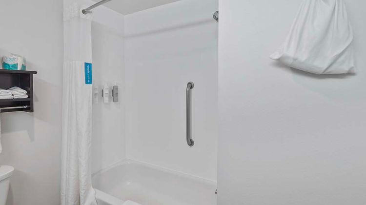 Hampton Inn Atlanta-Woodstock Room