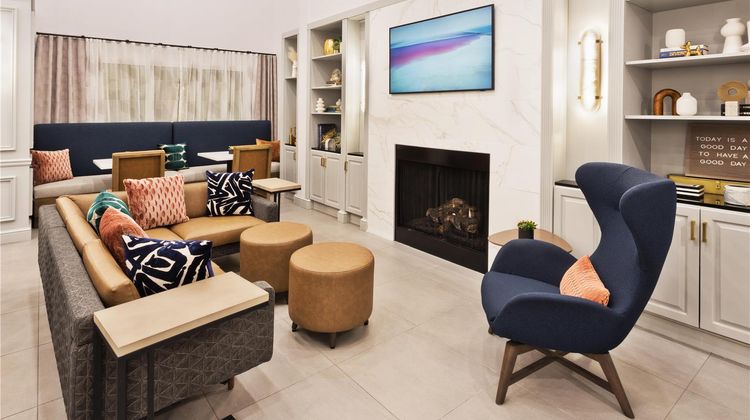 Hampton Inn & Suites Lanett-West Point Lobby