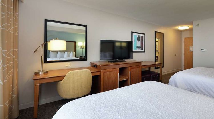 Hampton Inn & Suites Austin Airport Room