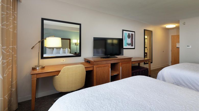 <b>Hampton Inn & Suites Austin Airport Room</b>. Images powered by <a href="https://iceportal.shijigroup.com/" title="IcePortal" target="_blank">IcePortal</a>.