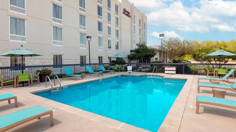 Hampton Inn & Suites Austin Airport Pool