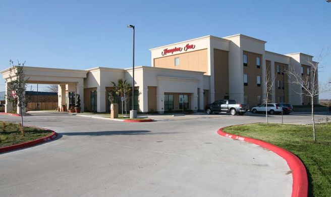 Hampton Inn La Grange Exterior