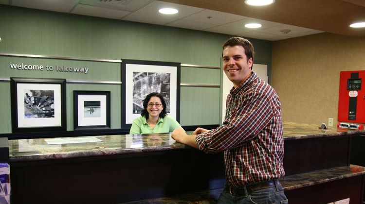 Hampton Inn & Suites Austin-Lakeway Lobby