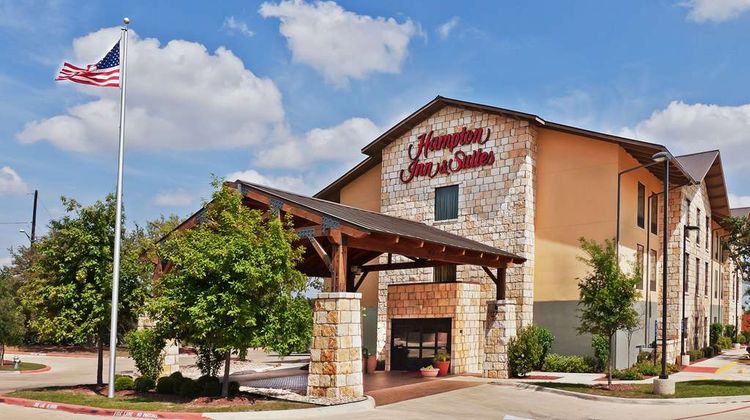 Hampton Inn & Suites Austin-Lakeway Exterior