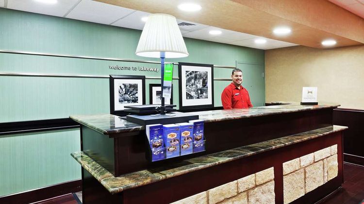 Hampton Inn & Suites Austin-Lakeway Lobby