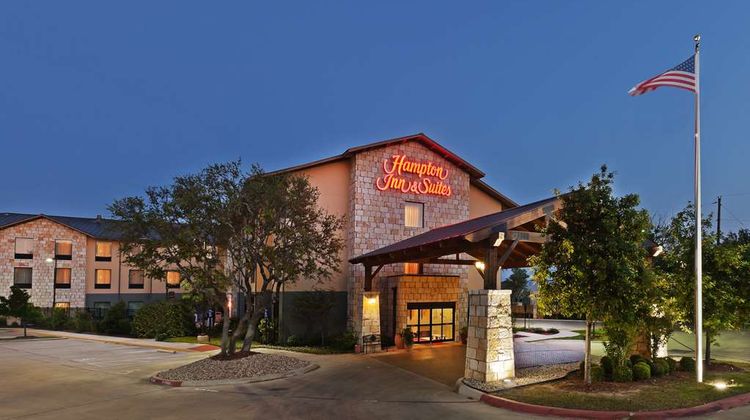 Hampton Inn & Suites Austin-Lakeway Exterior