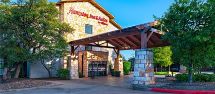 Hampton Inn & Suites Austin-Lakeway Exterior