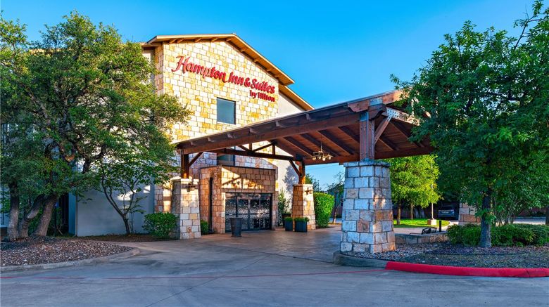 <b>Hampton Inn & Suites Austin-Lakeway Exterior</b>. Images powered by <a href="https://iceportal.shijigroup.com/" title="IcePortal" target="_blank">IcePortal</a>.