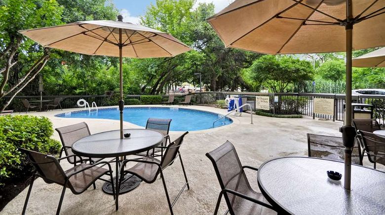 <b>Hampton Inn Austin North Pool</b>. Images powered by <a href="https://iceportal.shijigroup.com/" title="IcePortal" target="_blank">IcePortal</a>.