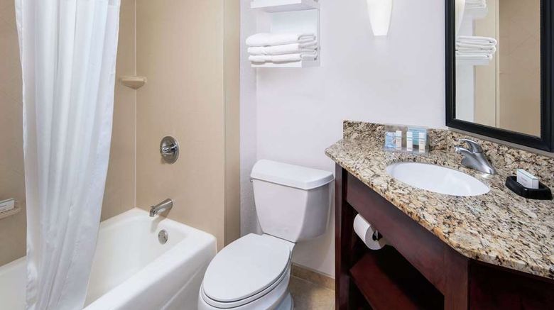 <b>Hampton Inn Austin North Room</b>. Images powered by <a href="https://iceportal.shijigroup.com/" title="IcePortal" target="_blank">IcePortal</a>.