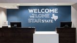 <b>Hampton Inn Austin-NW/Arboretum Lobby</b>. Images powered by <a href="https://iceportal.shijigroup.com/" title="IcePortal" target="_blank">IcePortal</a>.
