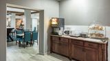 <b>Hampton Inn Austin-NW/Arboretum Restaurant</b>. Images powered by <a href="https://iceportal.shijigroup.com/" title="IcePortal" target="_blank">IcePortal</a>.
