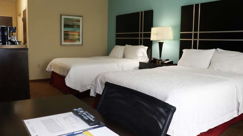 <b>Hampton Inn Austin/Oak Hill Room</b>. Images powered by <a href="https://iceportal.shijigroup.com/" title="IcePortal" target="_blank">IcePortal</a>.