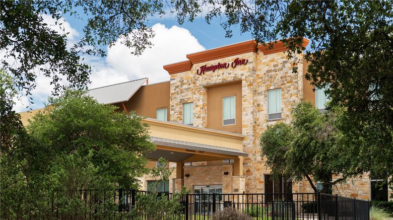 <b>Hampton Inn Austin/Oak Hill Exterior</b>. Images powered by <a href="https://iceportal.shijigroup.com/" title="IcePortal" target="_blank">IcePortal</a>.