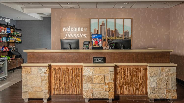 Hampton Inn Austin/Oak Hill Lobby