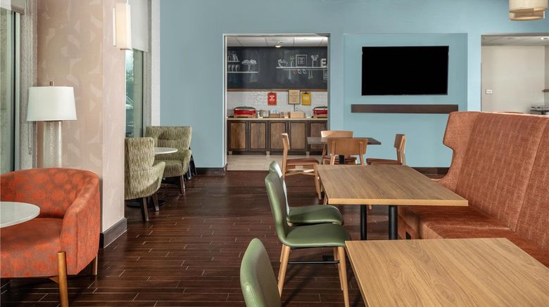 <b>Hampton Inn Austin/Oak Hill Restaurant</b>. Images powered by <a href="https://iceportal.shijigroup.com/" title="IcePortal" target="_blank">IcePortal</a>.