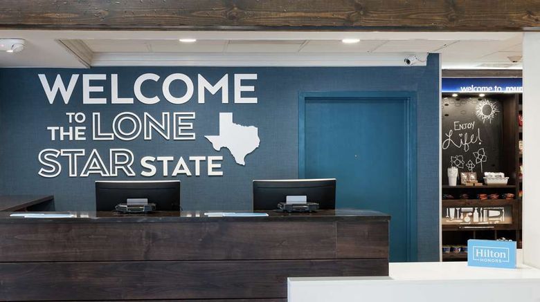 <b>Hampton Inn Austin Round Rock Lobby</b>. Images powered by <a href="https://iceportal.shijigroup.com/" title="IcePortal" target="_blank">IcePortal</a>.