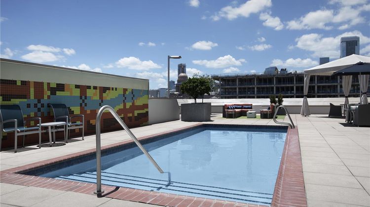 Hampton Inn & Suites Austin University Pool