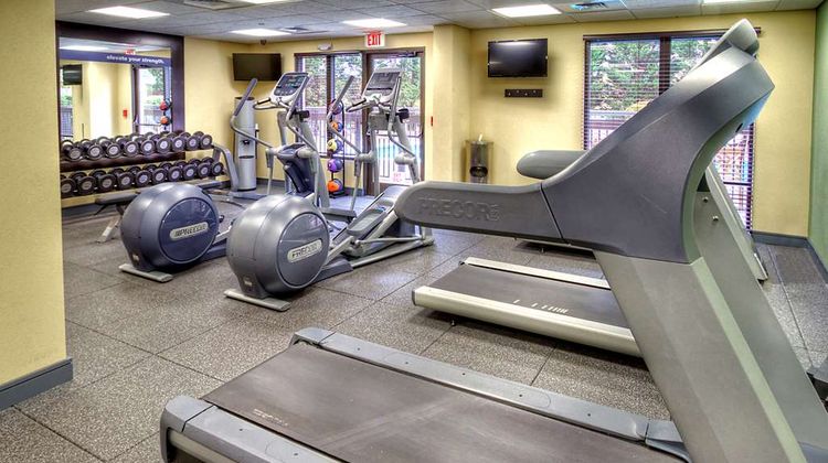 Hampton Inn & Suites Asheville Airport Health