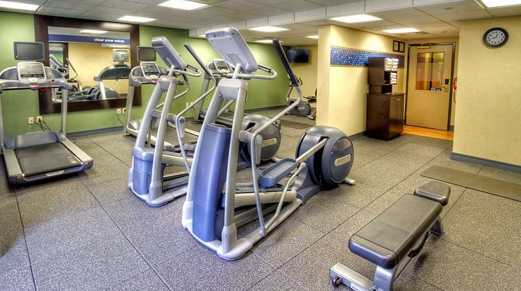 Hampton Inn & Suites Asheville Airport Health